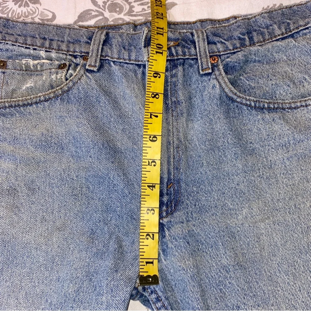 Vintage Levis 505 Made in USA Light Wash Denim Jeans 32